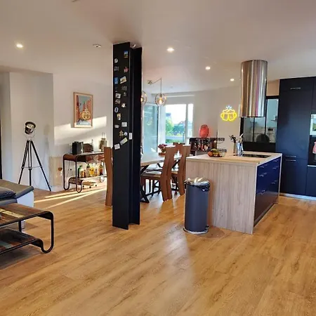 100m² Industriel Avec Jardin Et Terrasse *
